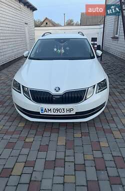 Універсал Skoda Octavia 2018 в Звягелі