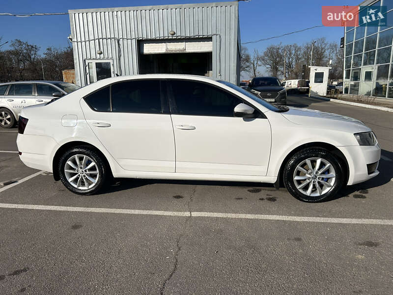 Лифтбек Skoda Octavia 2013 в Одессе