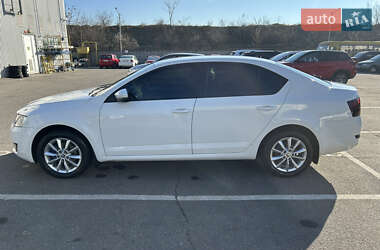 Лифтбек Skoda Octavia 2013 в 