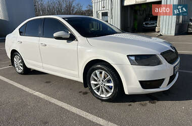 Лифтбек Skoda Octavia 2013 в 