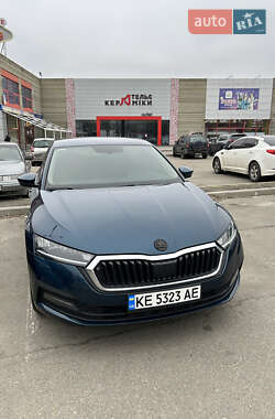 Лифтбек Skoda Octavia 2020 в Днепре