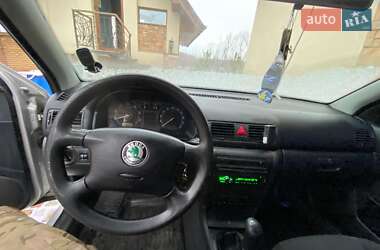 Лифтбек Skoda Octavia 2004 в 