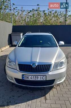 Универсал Skoda Octavia 2012 в 
