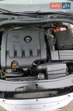 Лифтбек Skoda Octavia 2010 в 