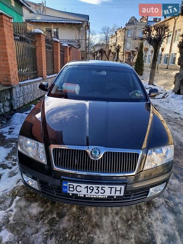 Ліфтбек Skoda Octavia 2004 в Самборі