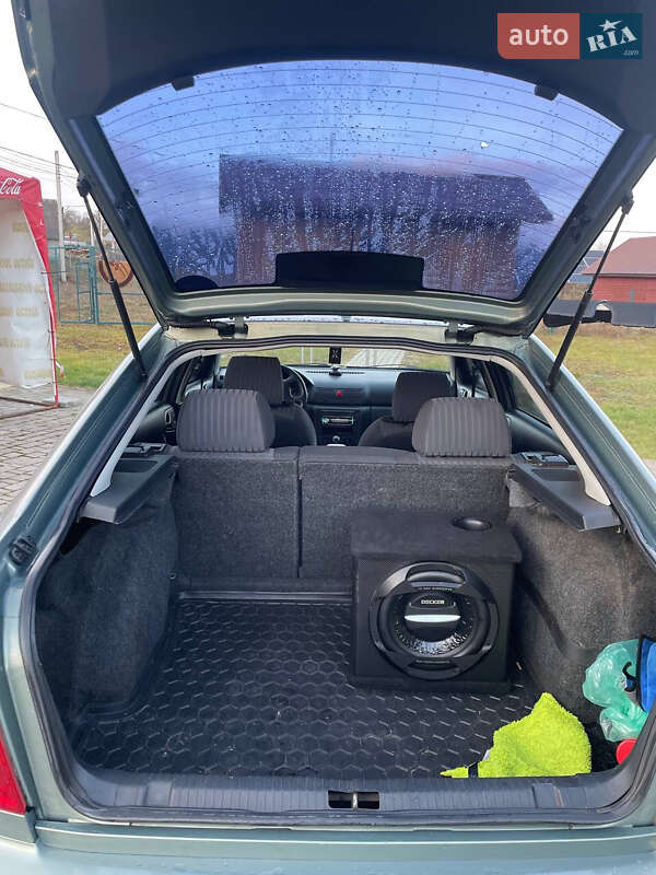 Лифтбек Skoda Octavia 2002 в Ивано-Франковске