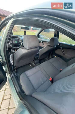 Лифтбек Skoda Octavia 2002 в 