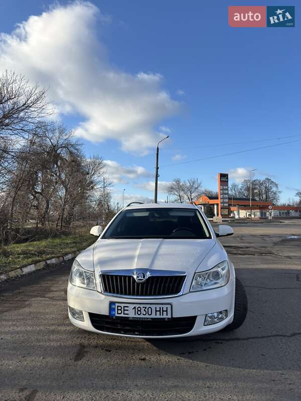 Универсал Skoda Octavia 2012 в 