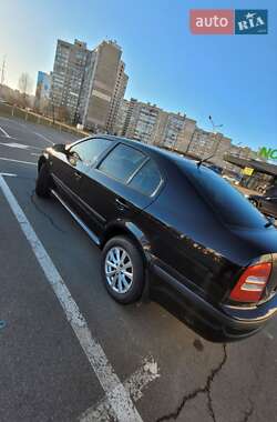 Ліфтбек Skoda Octavia 2006 в Києві