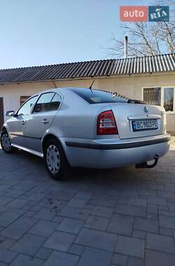 Универсал Skoda Octavia 2003 в Стрые