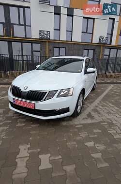 Універсал Skoda Octavia 2017 в Луцьку