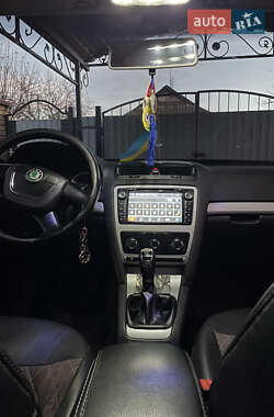 Лифтбек Skoda Octavia 2012 в Староконстантинове