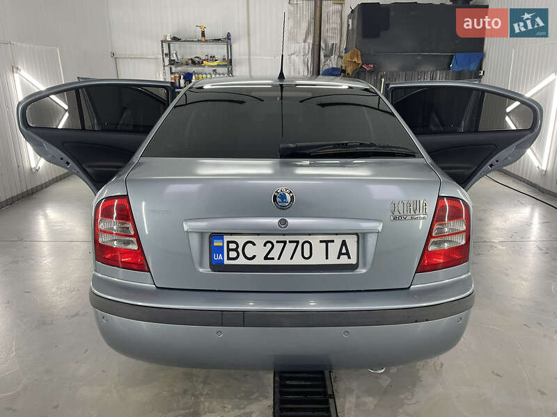 Лифтбек Skoda Octavia 2002 в Буске