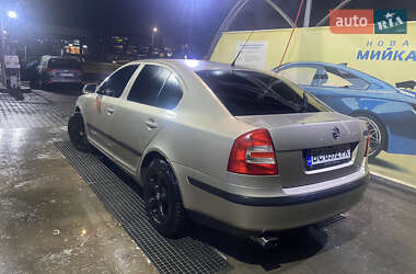 Лифтбек Skoda Octavia 2005 в Львове