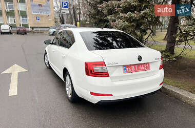 Лифтбек Skoda Octavia 2015 в 