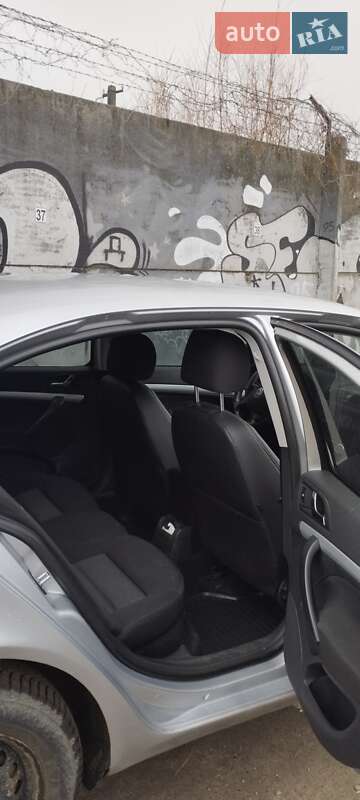Лифтбек Skoda Octavia 2007 в Луцке