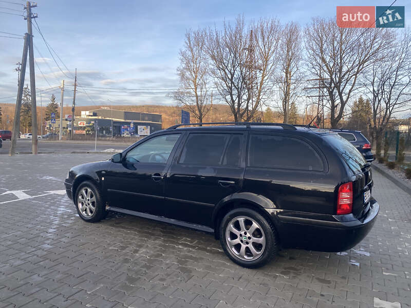 Универсал Skoda Octavia 2003 в Старом Самборе