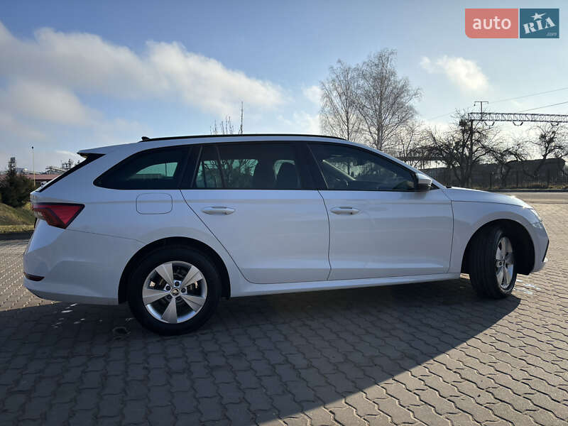 Універсал Skoda Octavia 2021 в Бродах