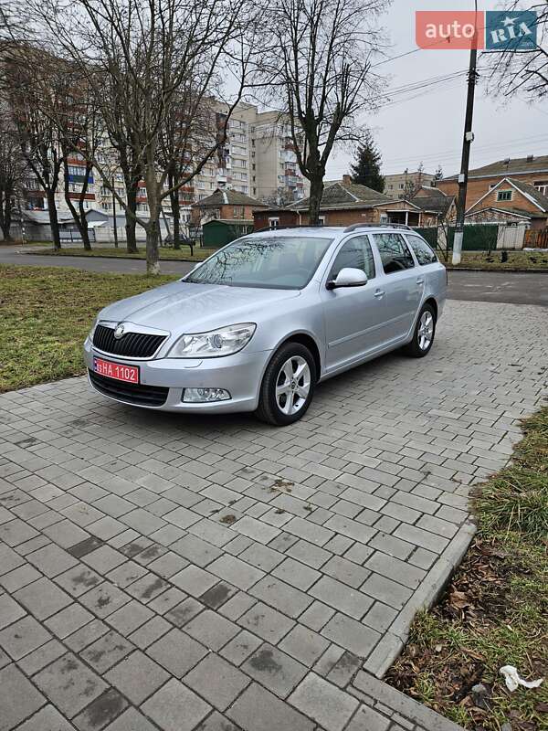 Універсал Skoda Octavia 2011 в Вінниці