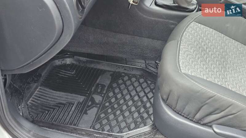 Лифтбек Skoda Octavia 2004 в Полтаве