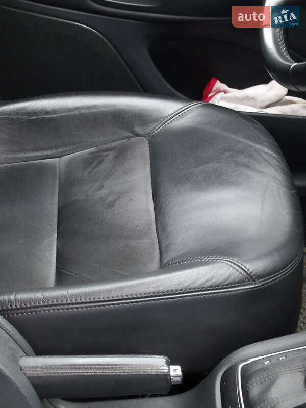 Універсал Skoda Octavia 2010 в Охтирці