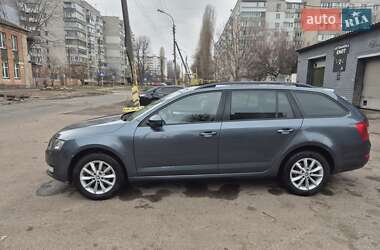 Універсал Skoda Octavia 2014 в Черкасах