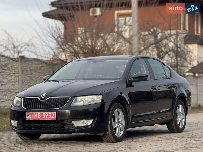 Лифтбек Skoda Octavia 2015 в Луцке