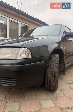 Лифтбек Skoda Octavia 2004 в Новой Басане