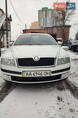 Універсал Skoda Octavia 2006 в Звягелі