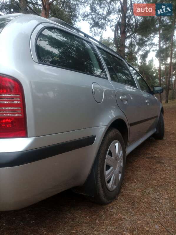Универсал Skoda Octavia 2010 в Саврани фото 4 Универсал Skoda Octavia 2010 в Саврани