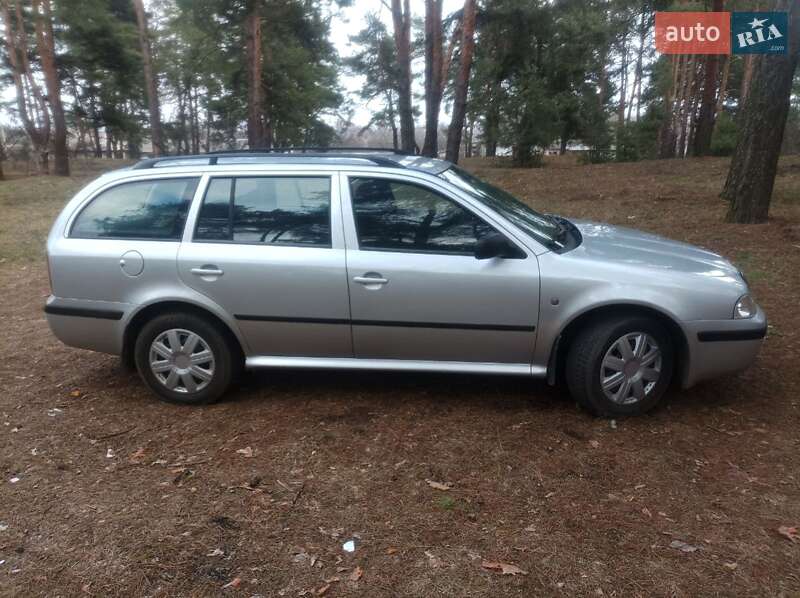 Универсал Skoda Octavia 2010 в Саврани фото 5 Универсал Skoda Octavia 2010 в Саврани