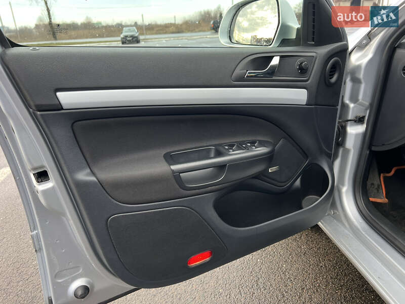 Універсал Skoda Octavia 2010 в Луцьку