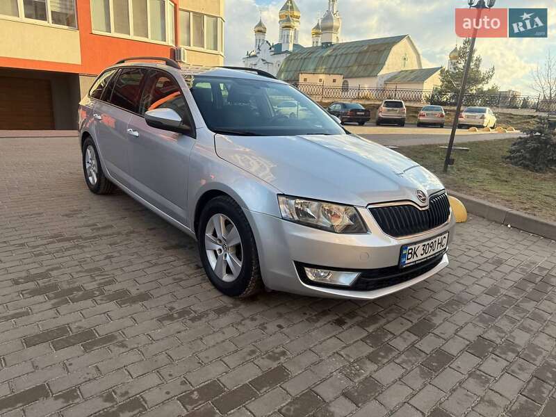 Универсал Skoda Octavia 2013 в Вараше фото 7 Универсал Skoda Octavia 2013 в Вараше