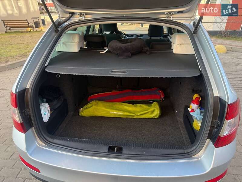 Универсал Skoda Octavia 2013 в Вараше фото 17 Универсал Skoda Octavia 2013 в Вараше