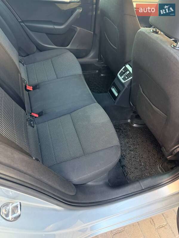 Универсал Skoda Octavia 2013 в Вараше фото 22 Универсал Skoda Octavia 2013 в Вараше