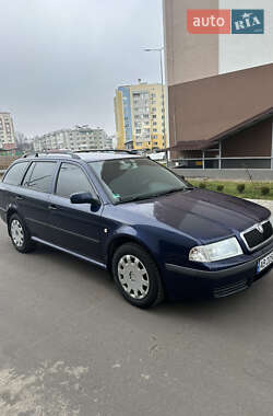 Универсал Skoda Octavia 2002 в Виннице