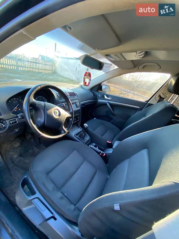 Универсал Skoda Octavia 2007 в Рокитном