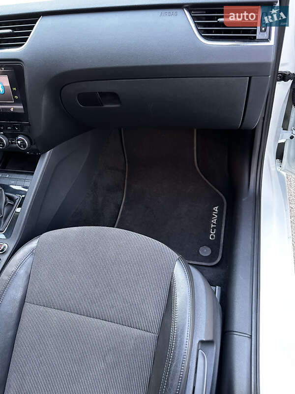 Универсал Skoda Octavia 2017 в Киеве фото 17 Универсал Skoda Octavia 2017 в Киеве