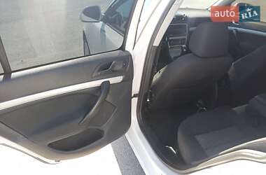 Универсал Skoda Octavia 2010 в 