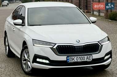 Ліфтбек Skoda Octavia 2023 в Рівному