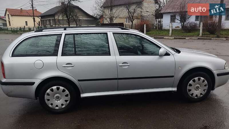 Универсал Skoda Octavia 2008 в Стрые