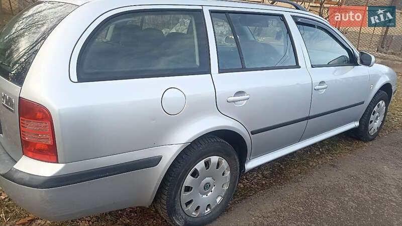 Универсал Skoda Octavia 2008 в Стрые