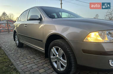 Універсал Skoda Octavia 2008 в Івано-Франківську