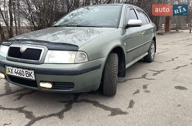 Ліфтбек Skoda Octavia 2003 в Харкові