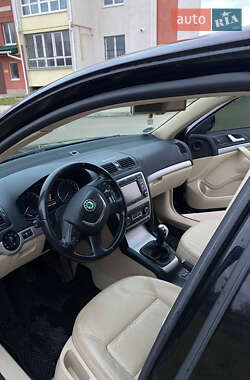 Універсал Skoda Octavia 2010 в 