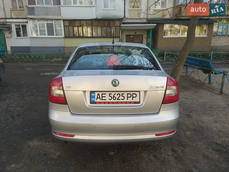 Skoda Octavia 2011 VIN TMBCT61ZXC2054760 фото оголошення 3 з 50