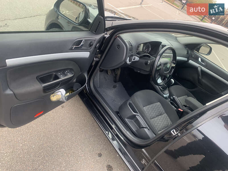 Универсал Skoda Octavia 2009 в Глевахе