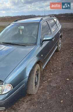 Универсал Skoda Octavia 2004 в Ромнах
