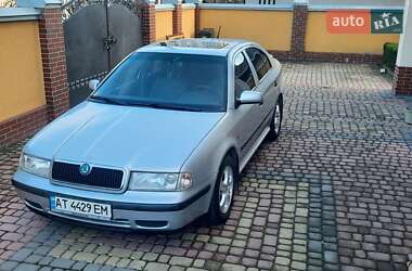 Ліфтбек Skoda Octavia 1998 в 