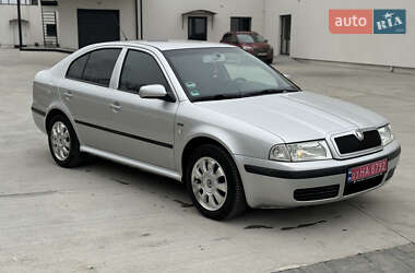 Ліфтбек Skoda Octavia 2004 в Луцьку